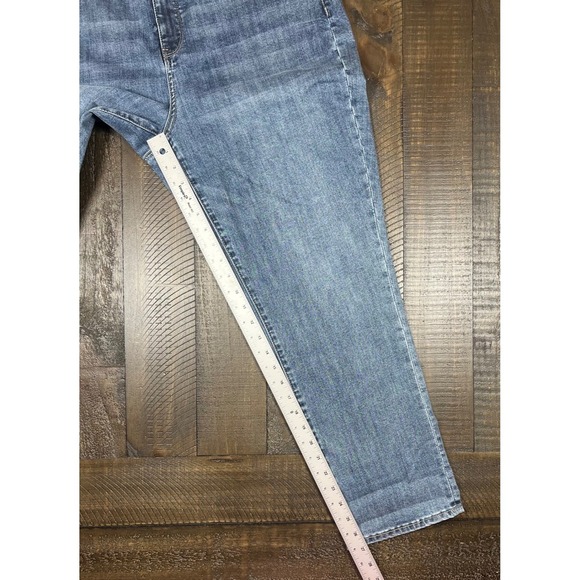 NWT NYDJ Margot Girlfriend Ankle Jeans, LiftXTuck Cool Embrace, Size 16P - Picture 5 of 8